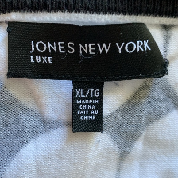 Geometric vintage Jones New York cardigan sweater - Picture 4 of 9